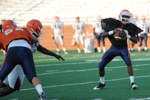 Eagles Hold Final Scrimmage of Fall Camp; QB, Kicking Battles Rage On