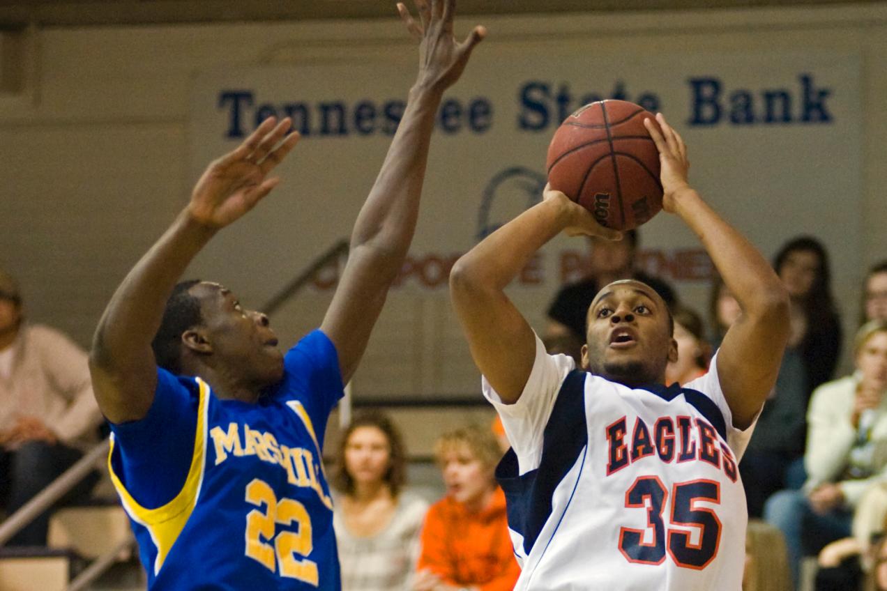 Eagles Suffer 87-79 Setback to Mars Hill
