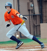 Rogers' Single Lifts C-N Past Anderson, 9-8