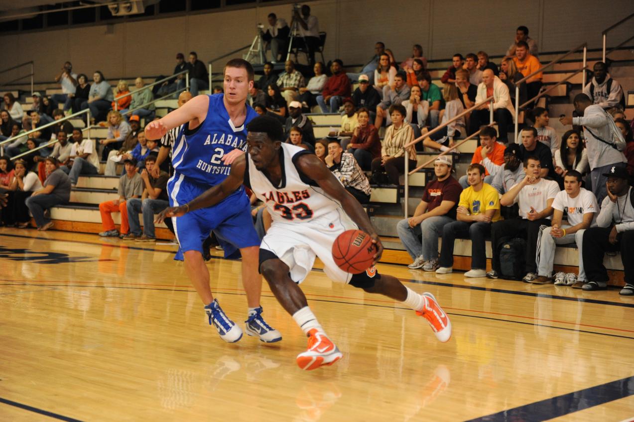 Slow Start Costs Eagles in 73-61 Loss at Lenoir-Rhyne