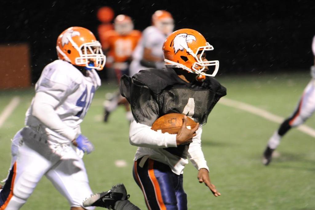Eagles Show "Heart" in Rain-Soaked Spring Game, Orange wins 19-13