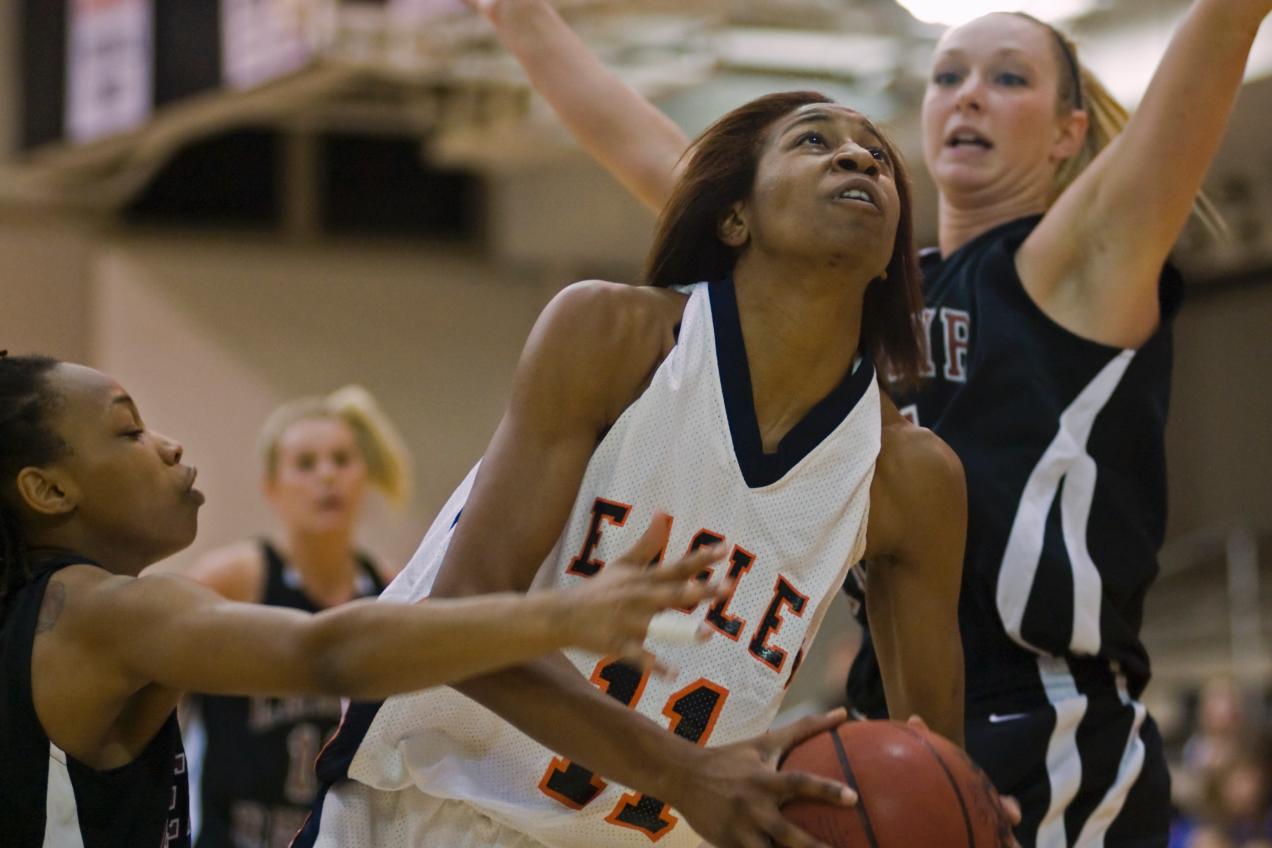 No. 21 Lady Eagles Fall To Lenoir-Rhyne, 85-76, Wednesday In Hickory