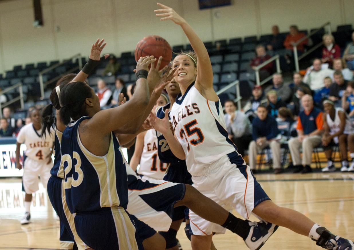 Lady Eagles rally past Wingate, 54-50