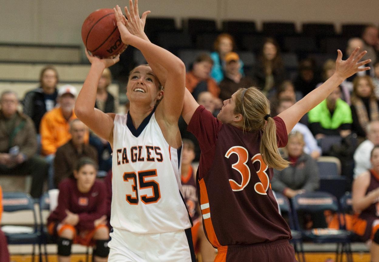 Lady Eagles pull away for 72-54 victory over Maryville College