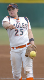 Lady Eagles sweep Lincoln Memorial for first SAC victories