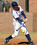 Lady Eagles Split with Lenoir-Rhyne