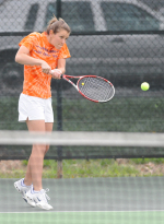 Lady Eagles Advance Past Lincoln Memorial in SAC Tournament, 6-1