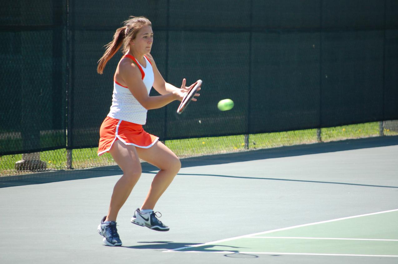 Lady Eagles Slip Past Brevard, 5-4