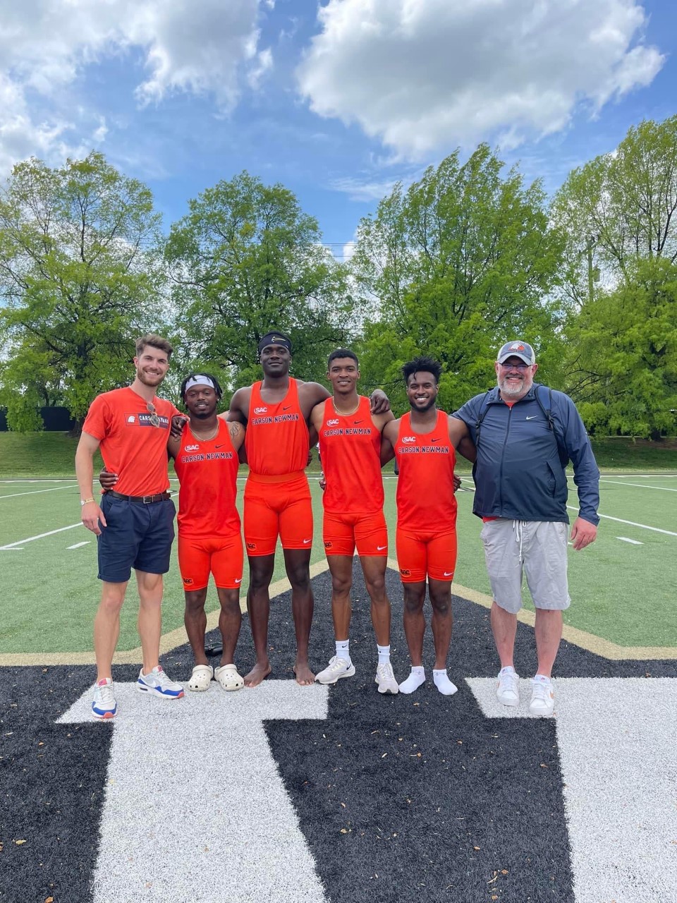 Relay team resets record book in Nashville