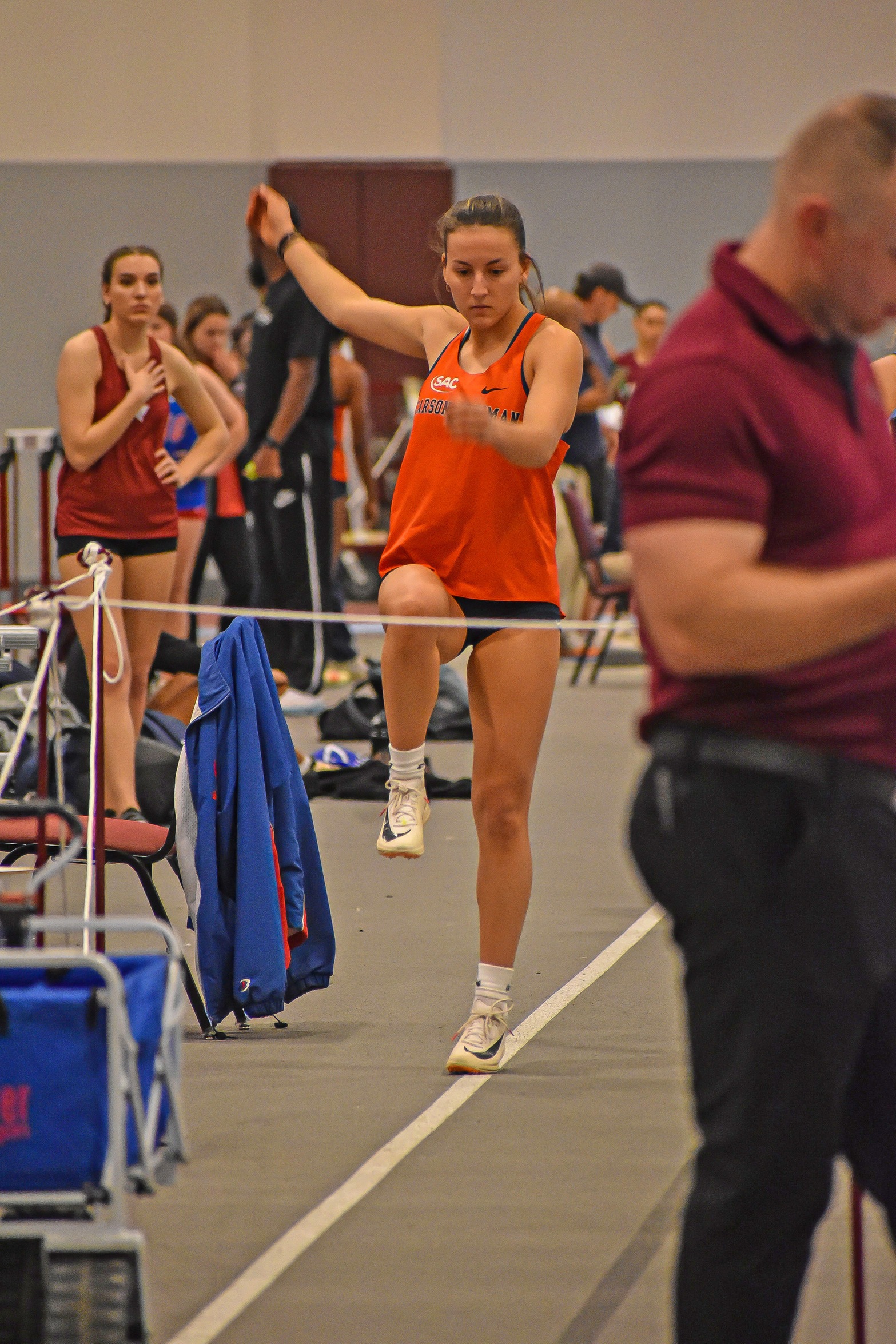 Top-10 finishes flood final day of the Eagles' split weekend