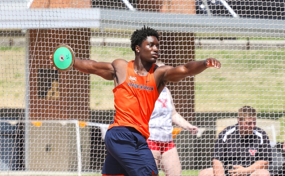 Williams, Showler-Davis Collect SAC Awards