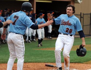 Tipton&rsquo;s walk-off, pitching help Eagles sweep Tornados