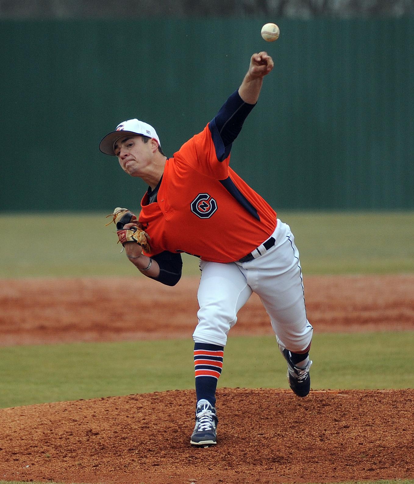Apicella nets SAC Pitcher of the Week