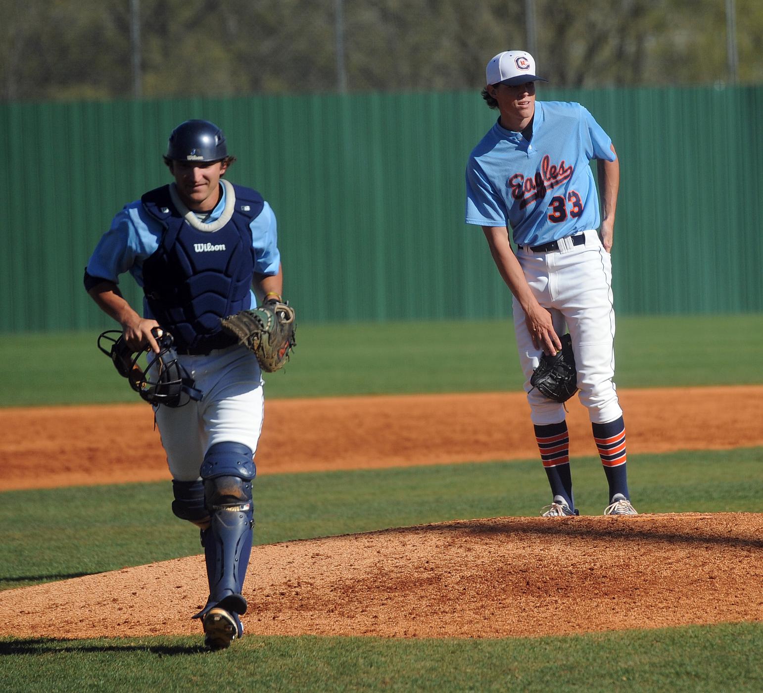 Hawks score eight unanswered runs to stun Eagles