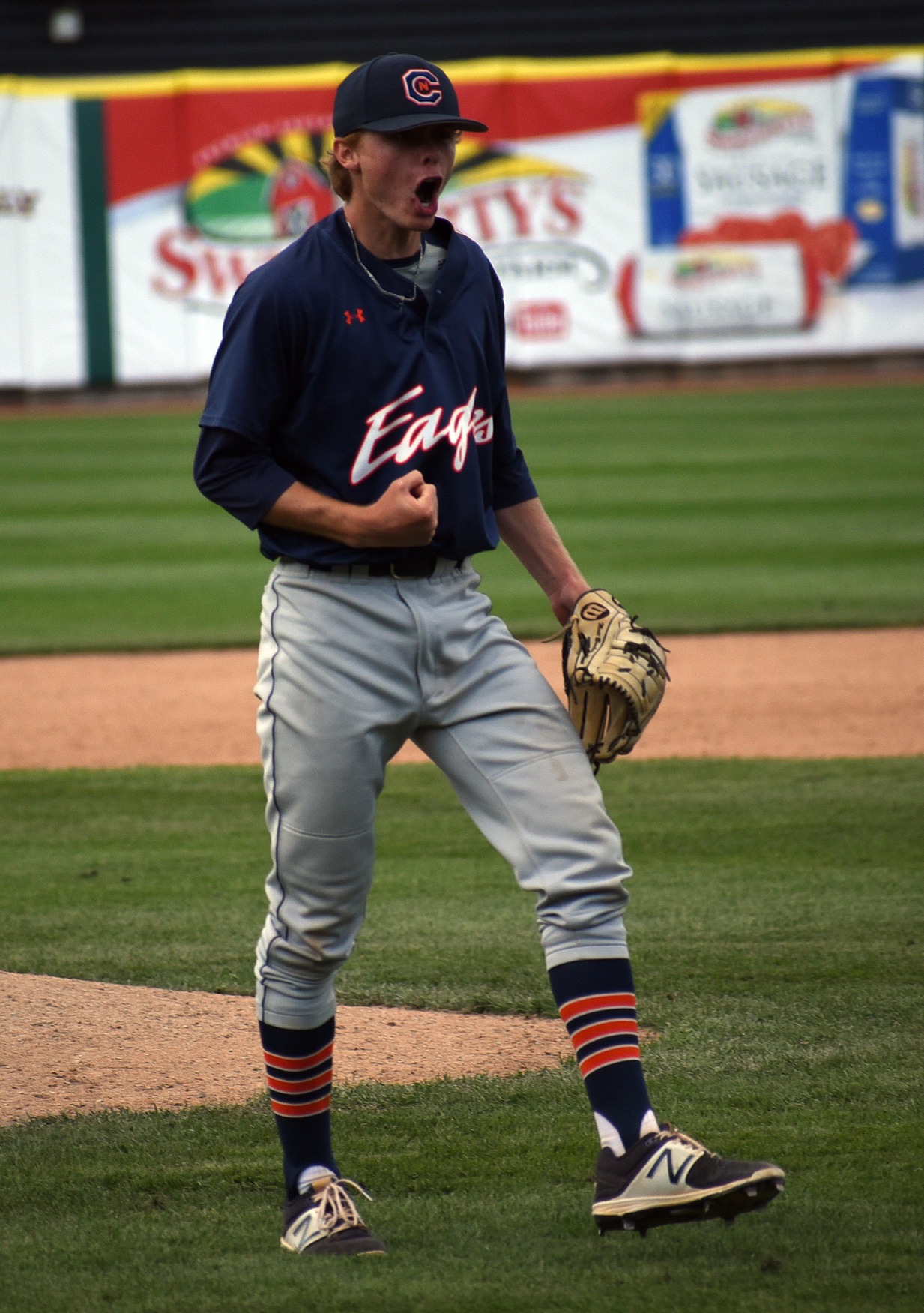 Bradley shoves as five-run sixth paces Eagles to 6-1 win over Trojans