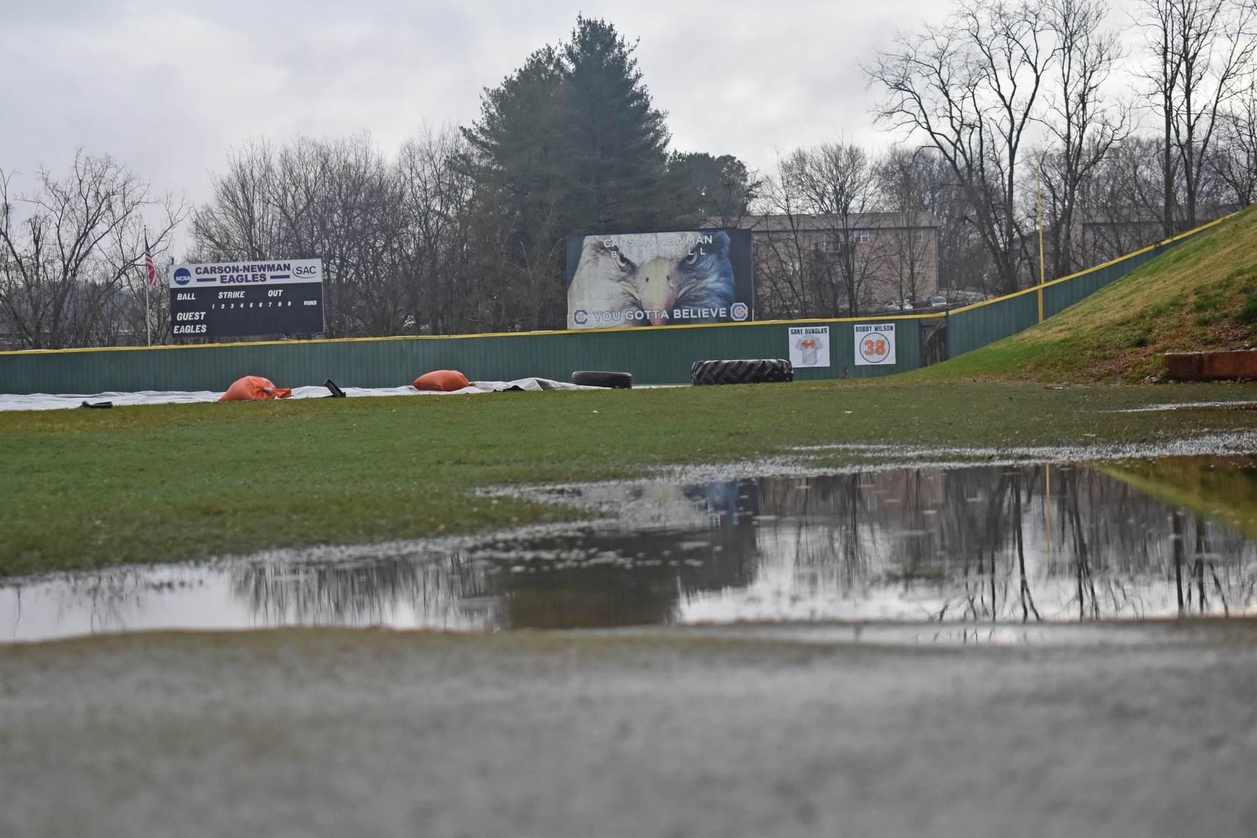 Rainy forecast bumps up C-N's weekend series