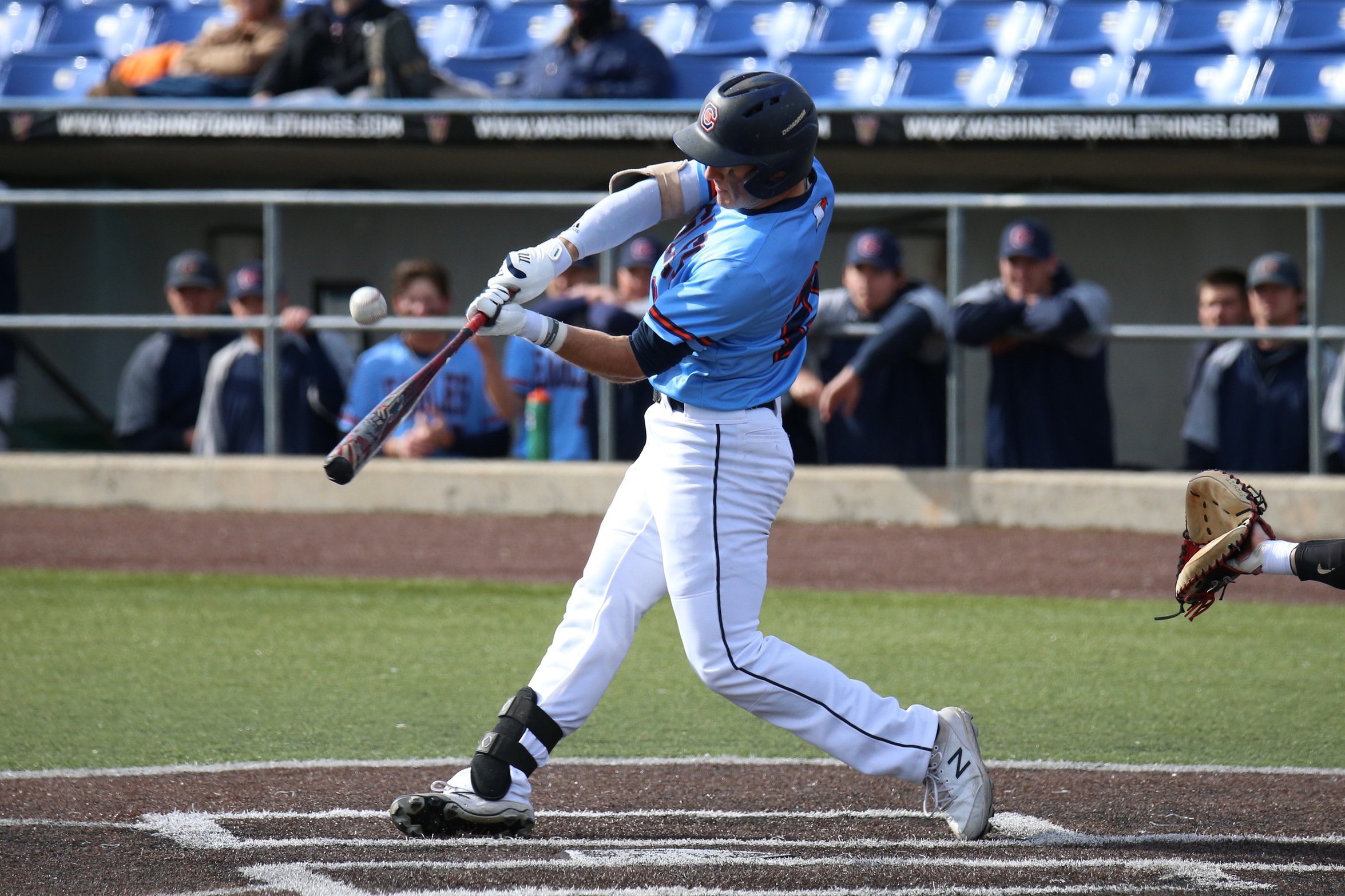 Vulcans hold off late Eagles&rsquo; charge
