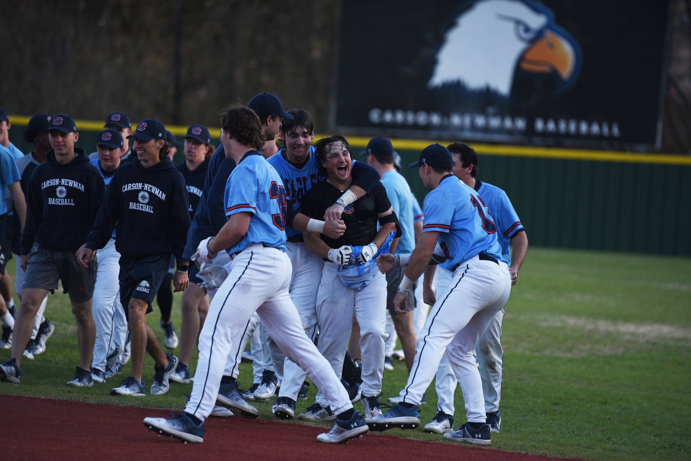 Cochran delivers pinch-hit knock to lift C-N past Newberry in extras
