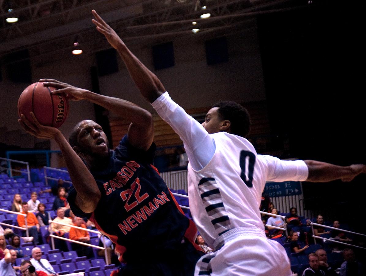 Late LMU run pushes Railsplitters past C-N in SAC semifinals
