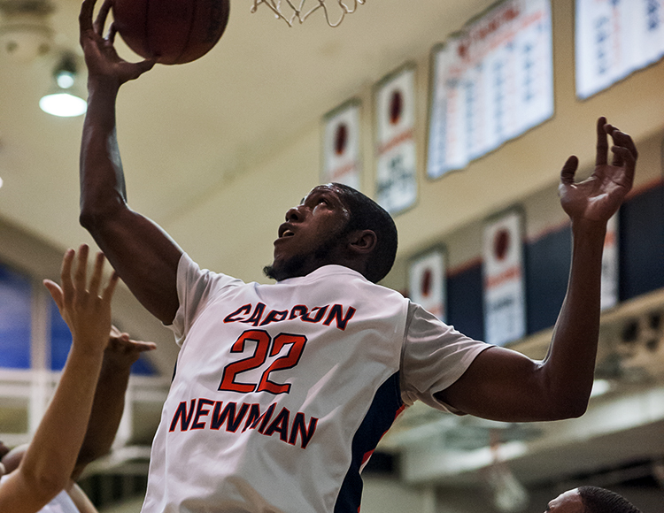Davis nets 1,000 career points as Eagles bash Bulldogs 97-69