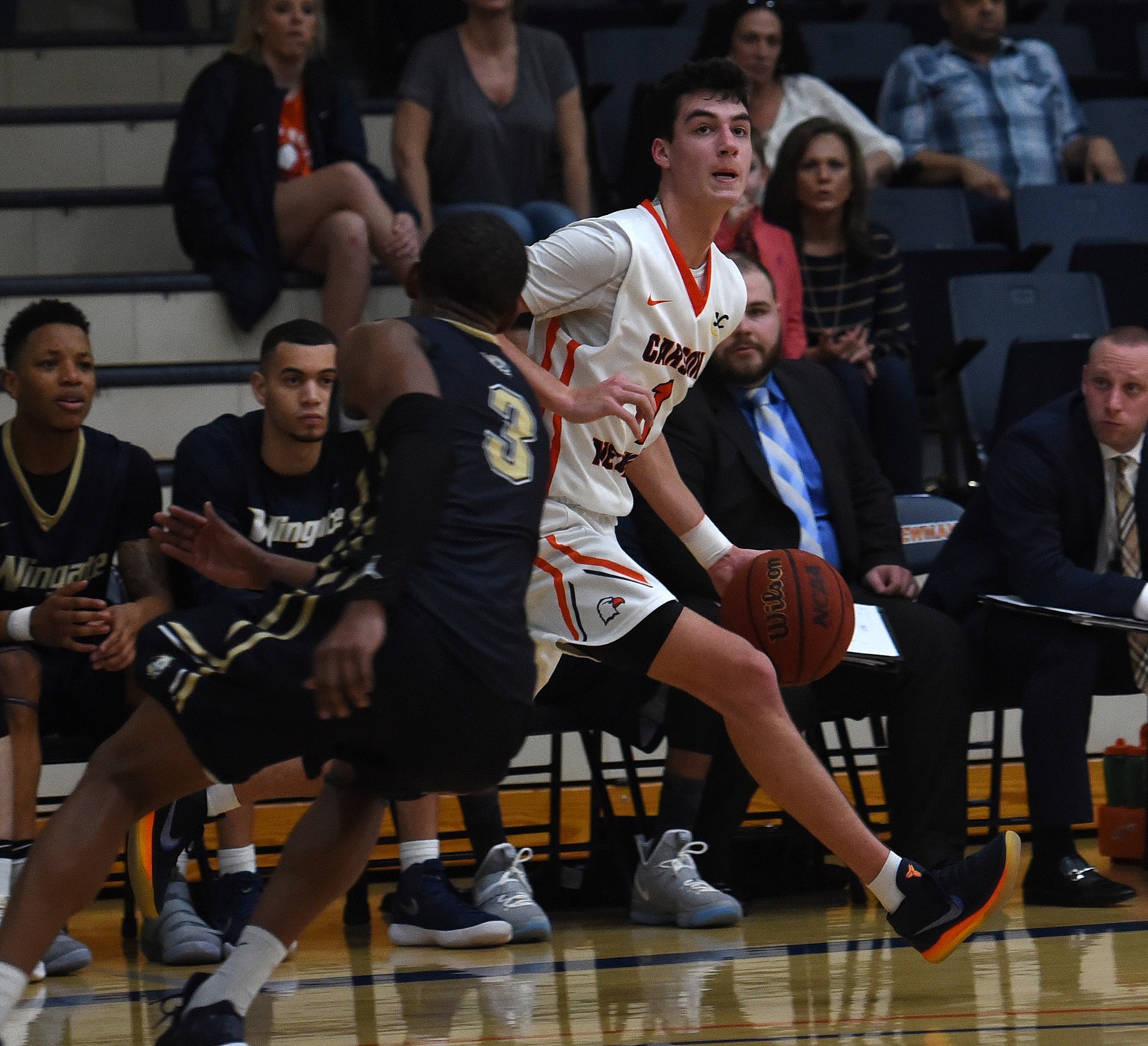 Eagles stave off late Bulldog push, cement senior day win 80-76
