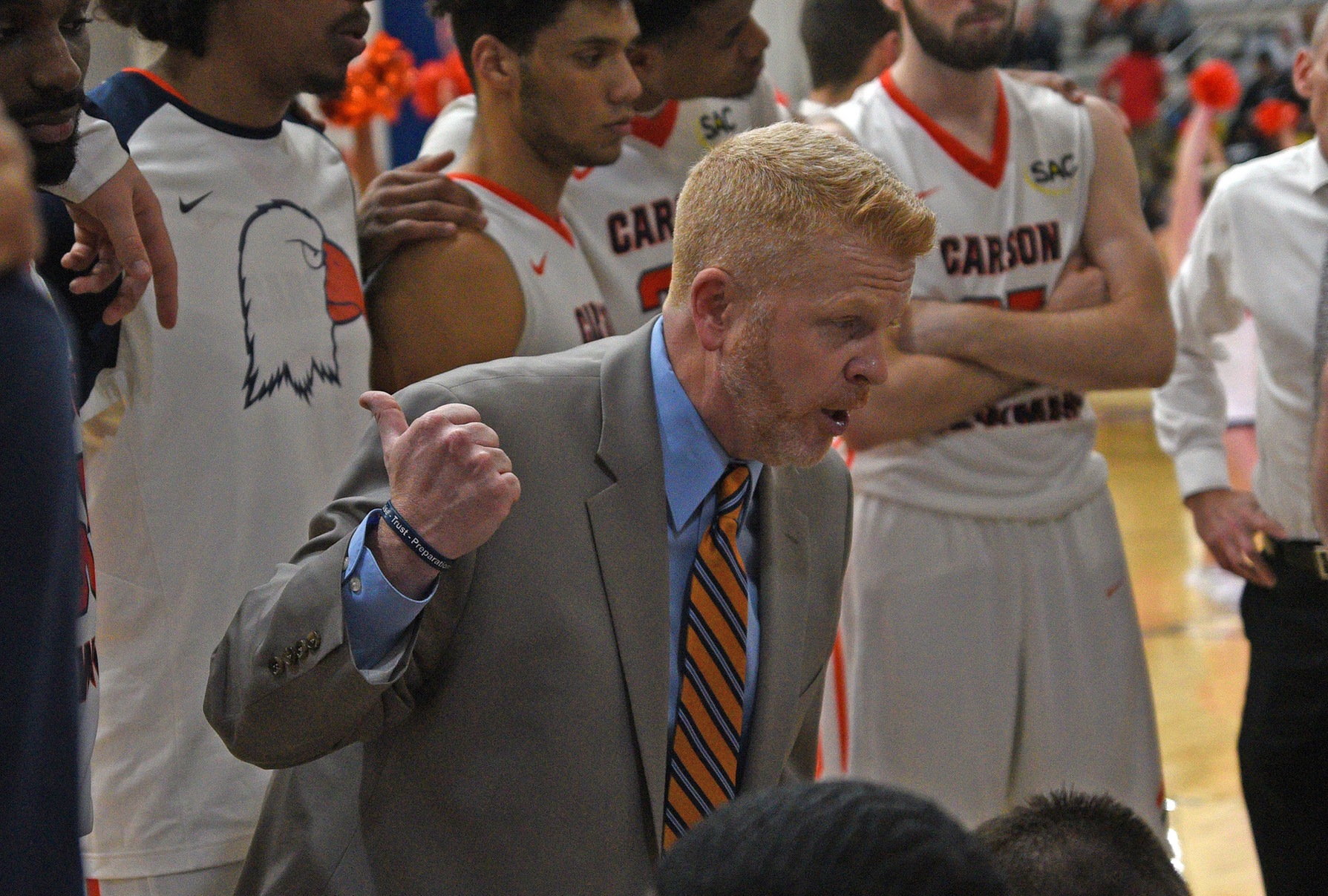 Benson hauls in 10-member signing class