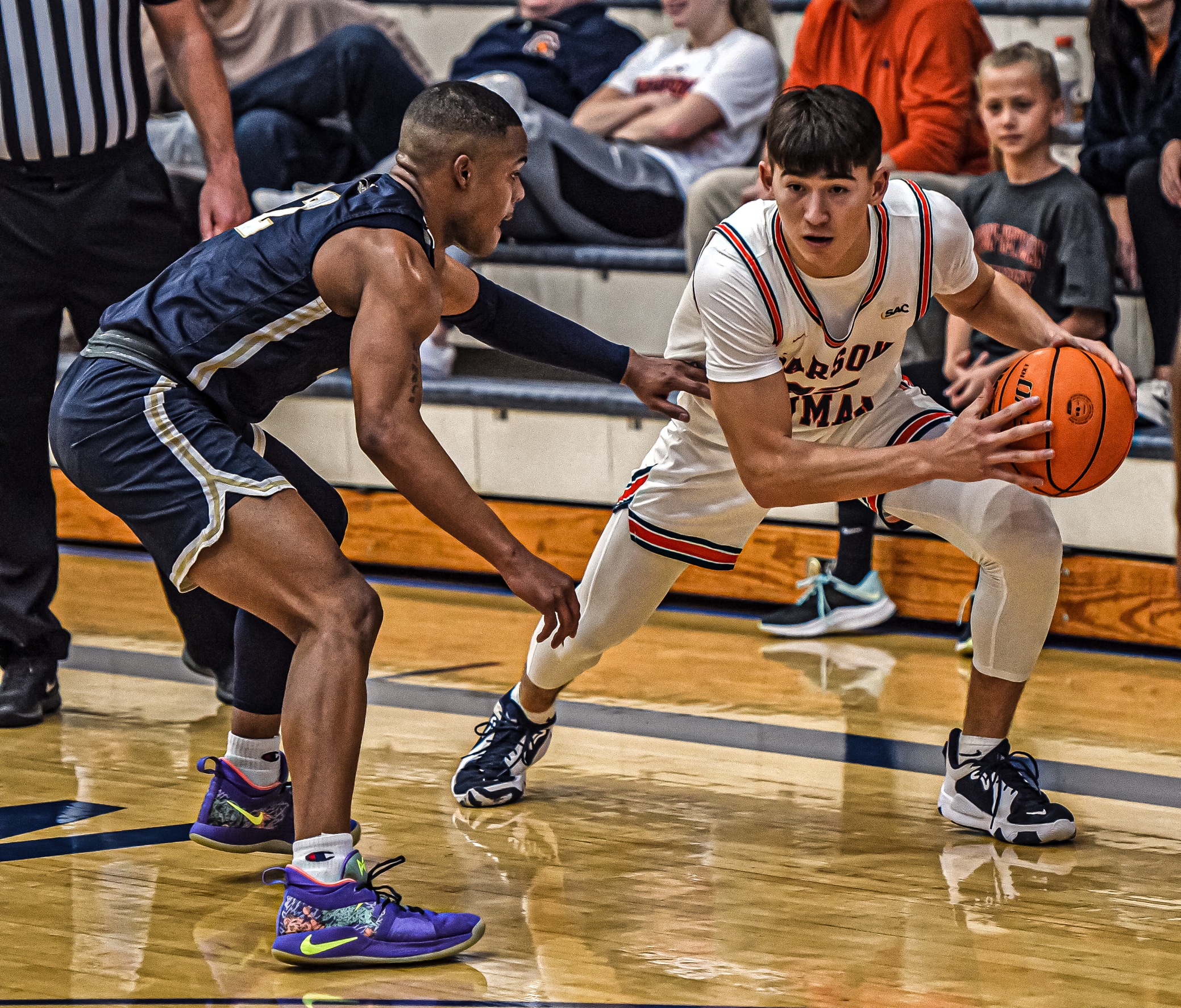 Eagles battle Bears on Domino&rsquo;s Student Appreciation Night  &nbsp;