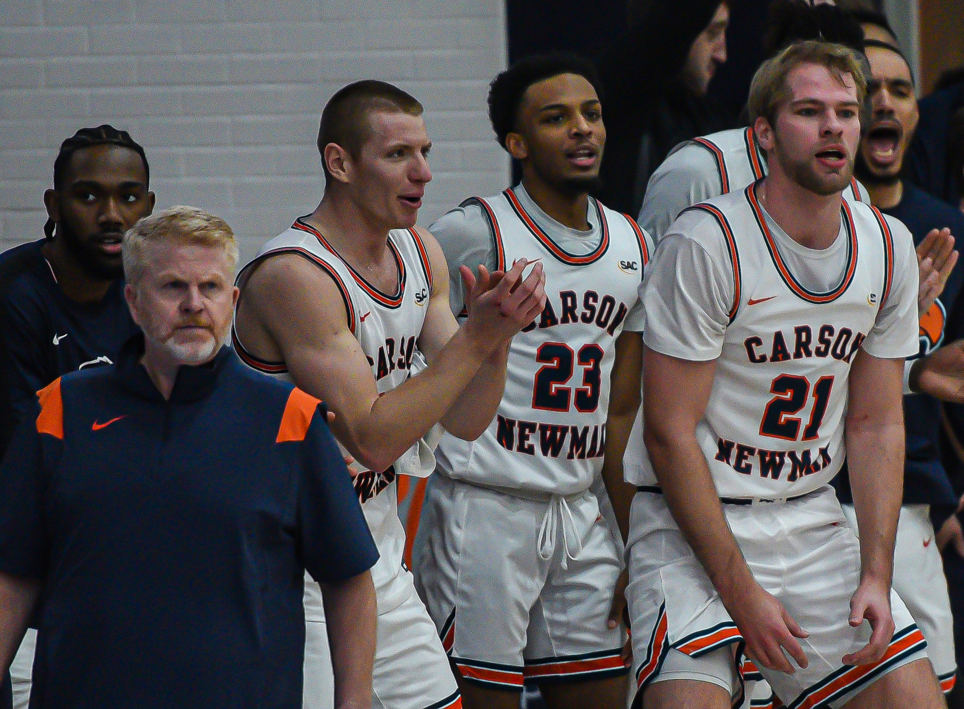 Eagles wrap up three-game homestand with AU