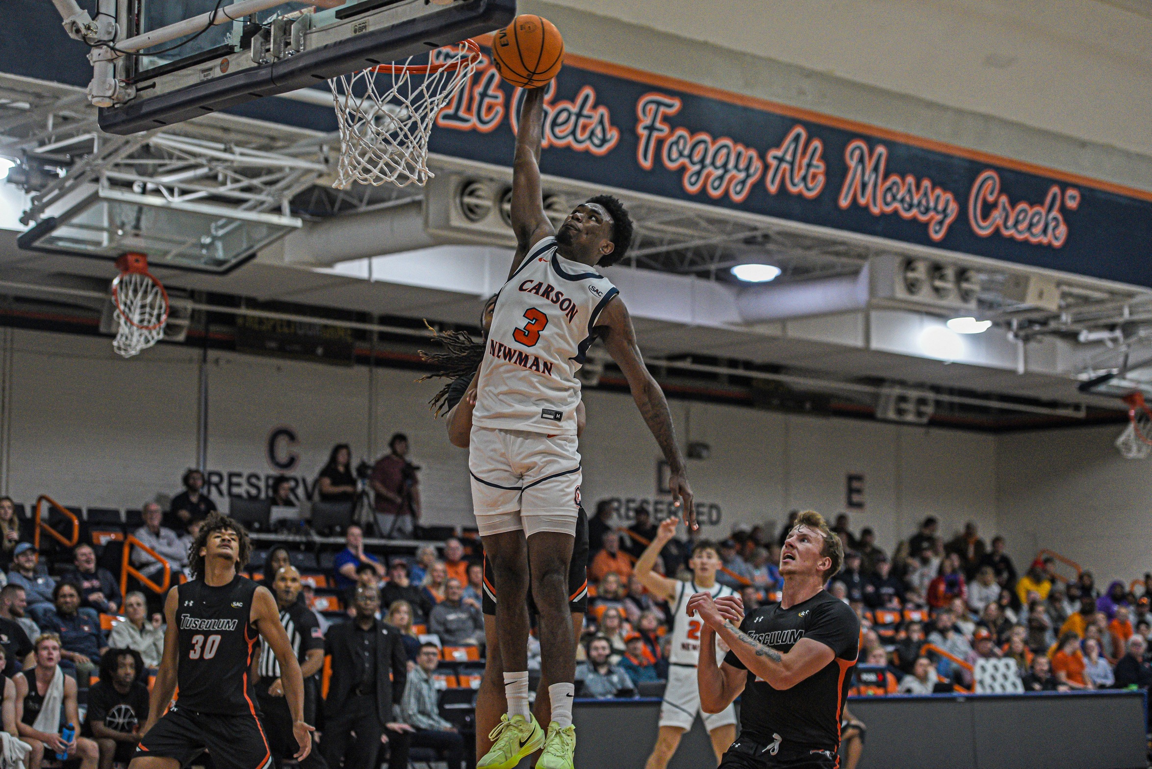 No. 24/20 C-N outshoots Pioneers, wins sixth straight