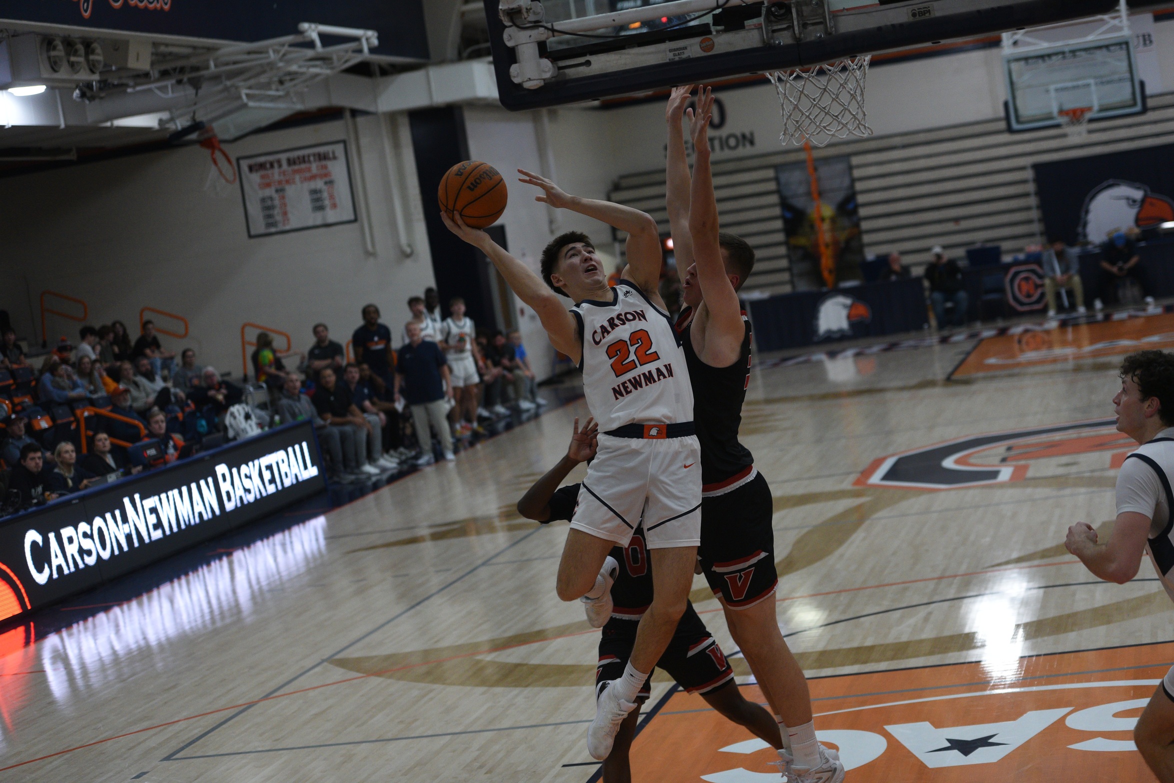 High-octane Eagles halt Cavs win streak, roll 101-76
