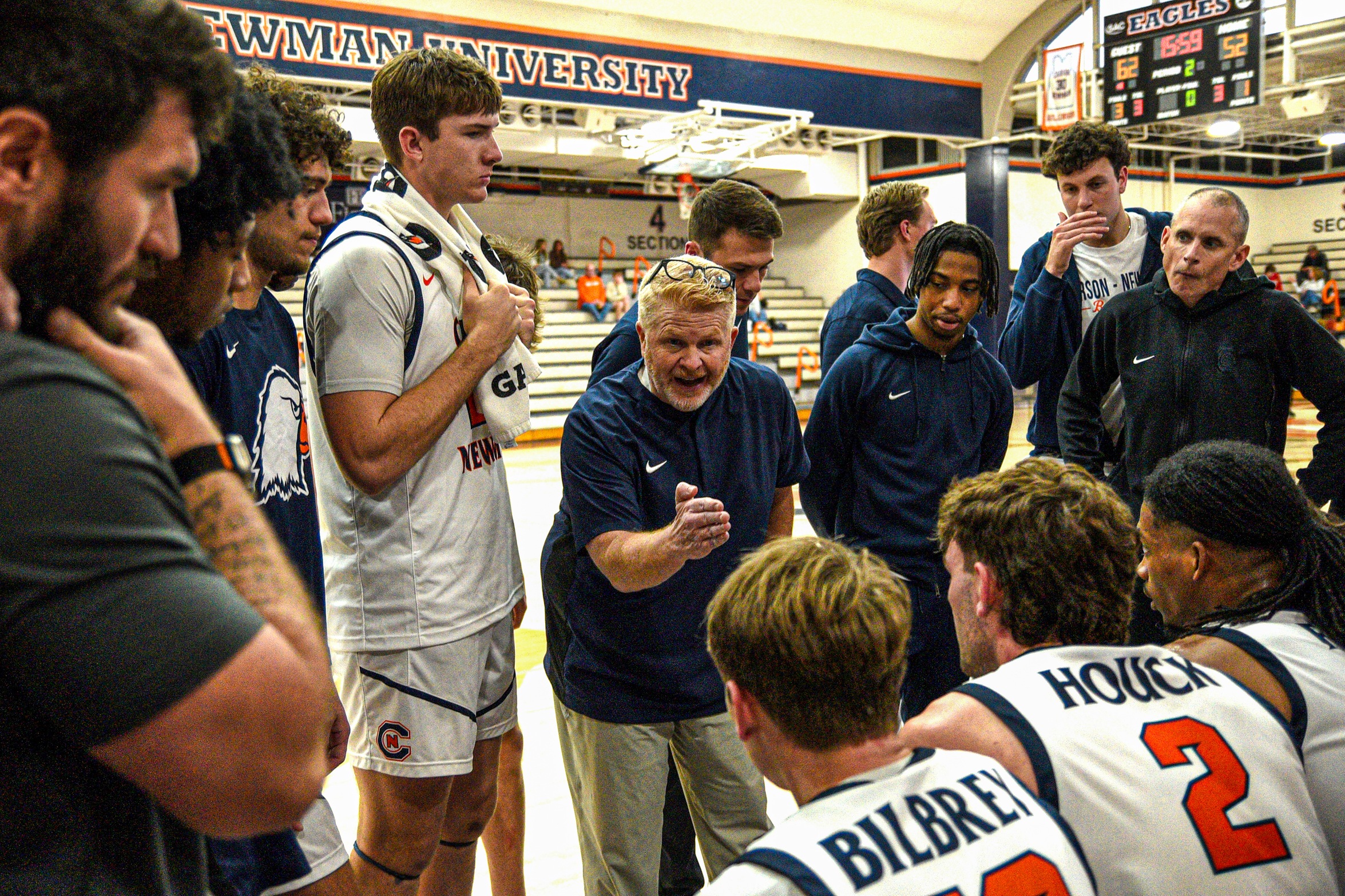 Turnovers undo Eagles upset bid at No. 5 Anderson