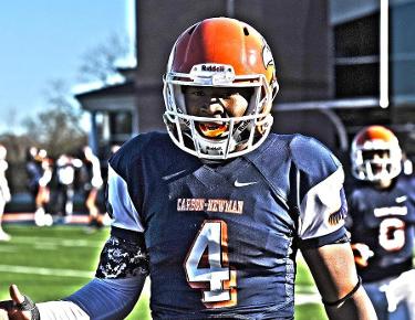 Thomas presented TSWA State Offensive Player of the Week accolade