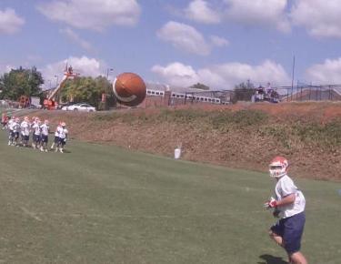 Sparks wants excitement as Eagles open camp