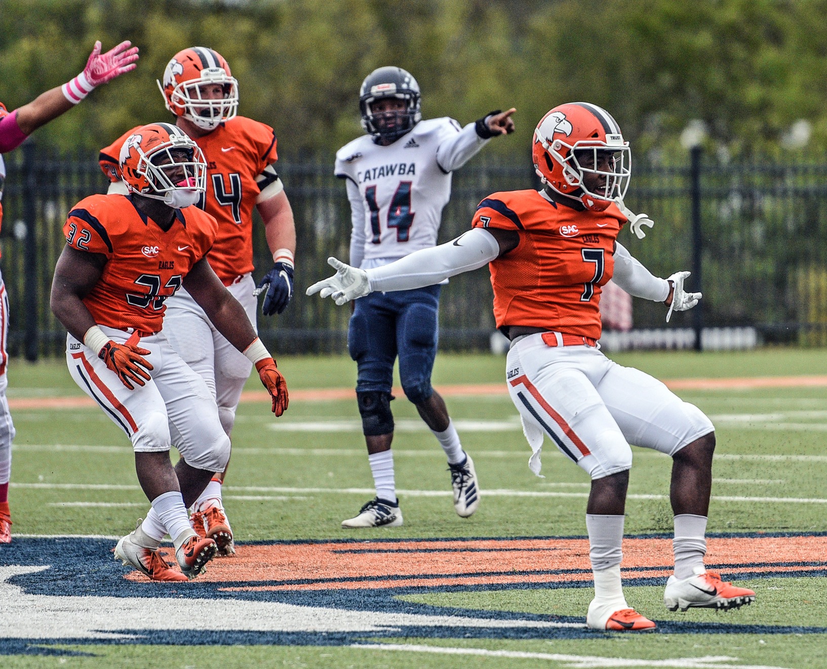 Nation&rsquo;s elite do battle when C-N, No. 8 L-R collide Saturday