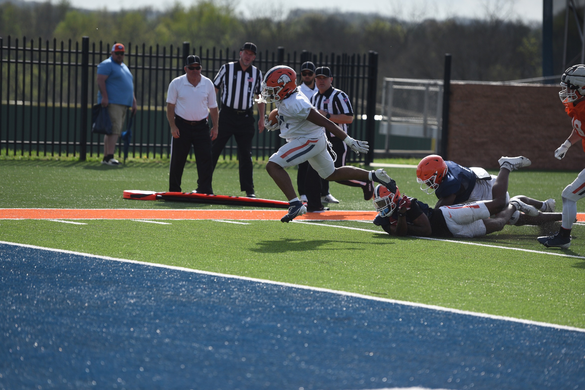 Orange Crush tallies 20-9 spring game triumph over Blue Waves