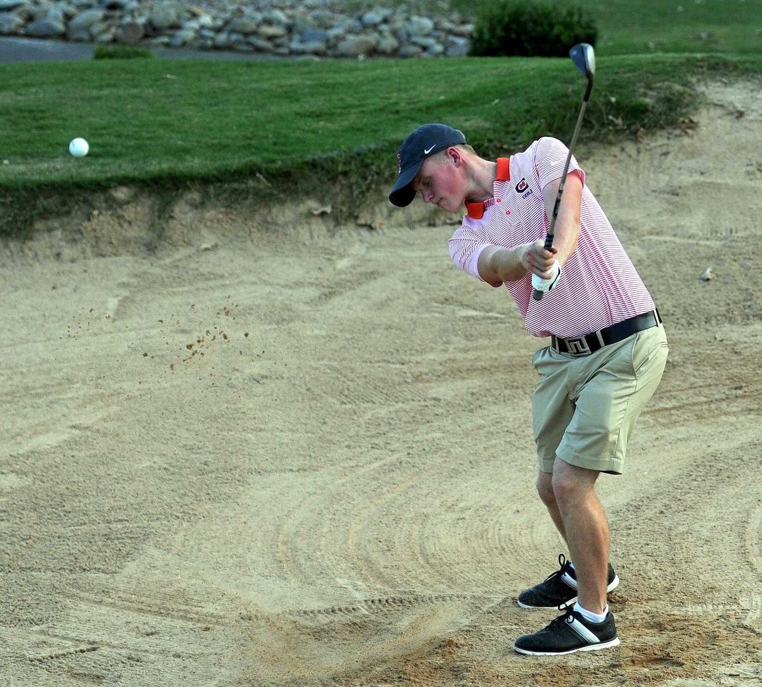 No. 22 Eagles fire 298 to open South/Southeast Regional