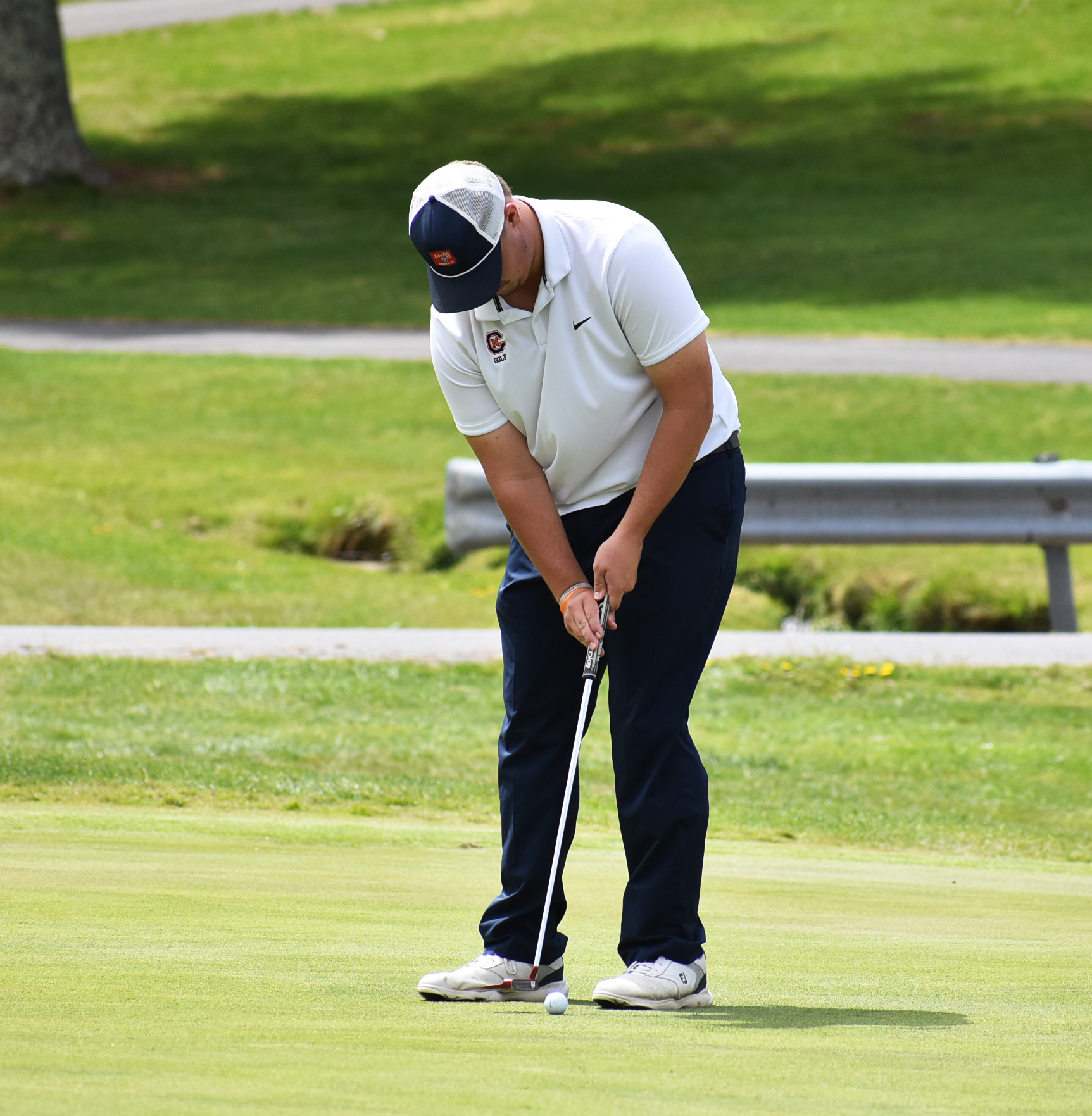 C-N battles through delayed start to maintain first after day 1 of Bobby Nichols Intercollegiate