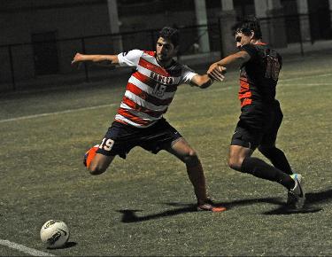 Eagles steal win in final minute of play at Mars Hill