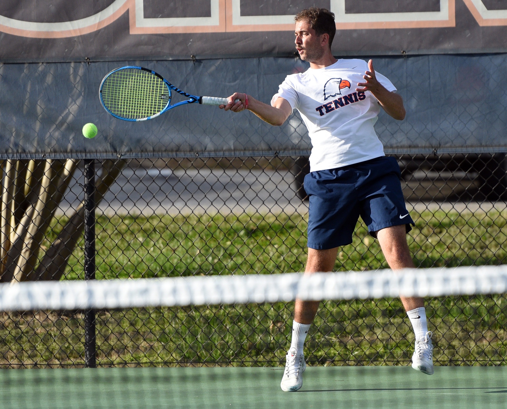 Eagles fall to Belmont in Saturday exhibition