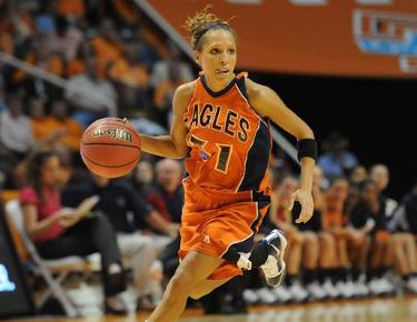 Former C-N star Ashley Kyle named to top assistant role