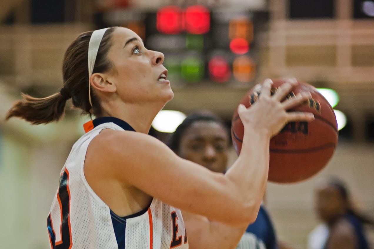 Moore's career-high 23 lifts Lady Eagles past Wingate, 87-83