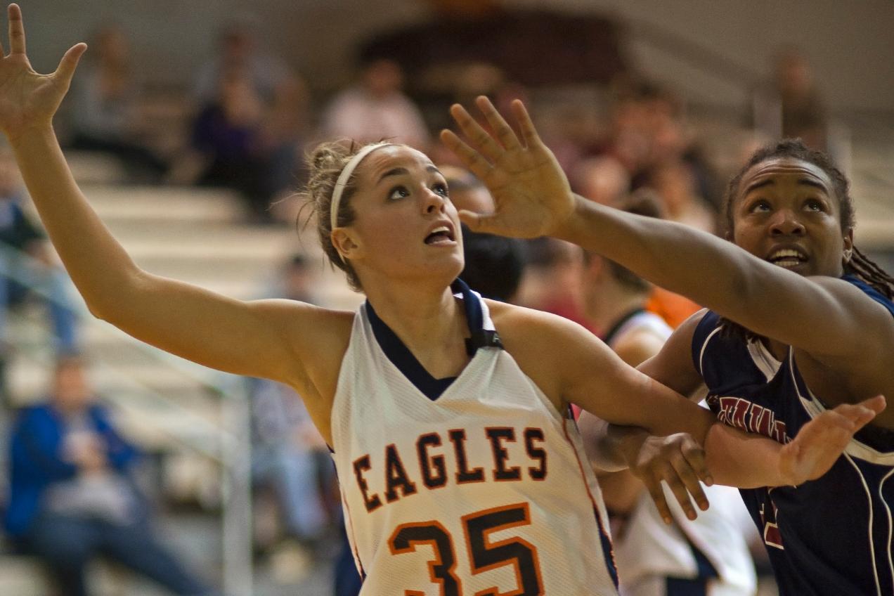 Lady Eagles roll past Catawba, 70-56