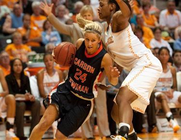 Lady Eagles Storm Past Cobras 71-63