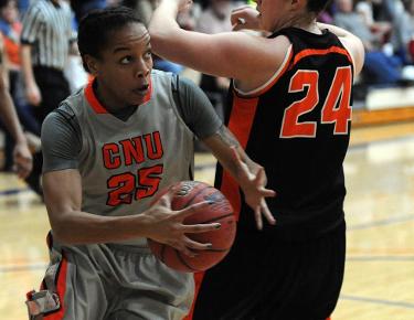 Contrasting second halves leads Wingate over C-N