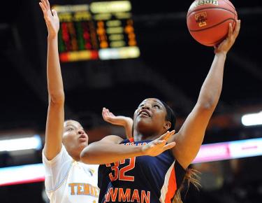 Looking to bounce back, Lady Eagles trek to Mars Hill