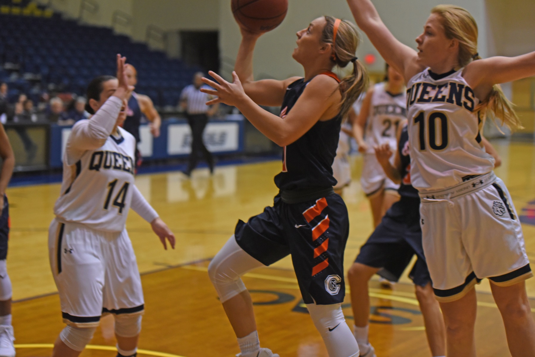 C-N survives pesky Queens&rsquo;s late surge