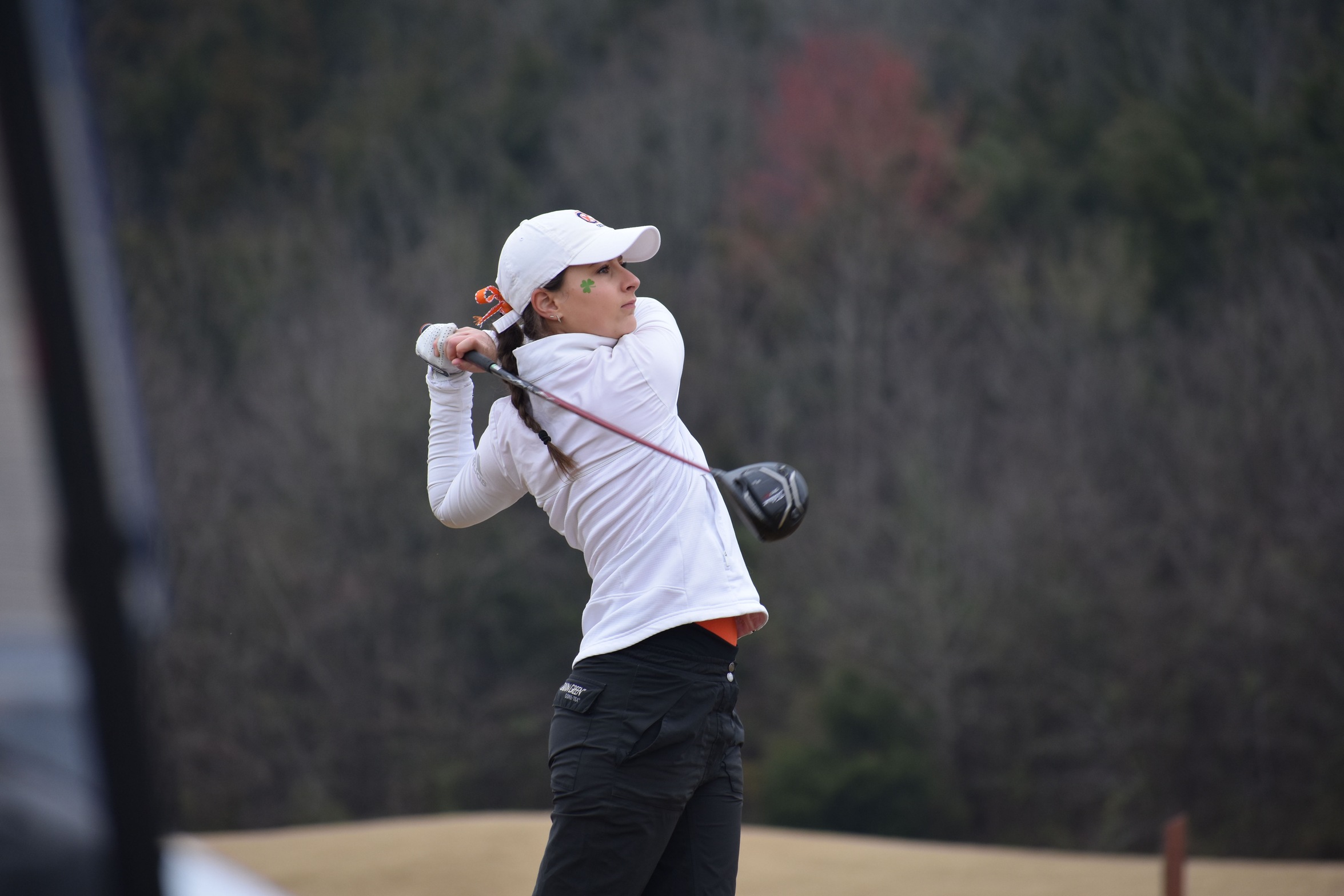 Cummins and Haughton tie for fifth at Low Tide Intercollegiate