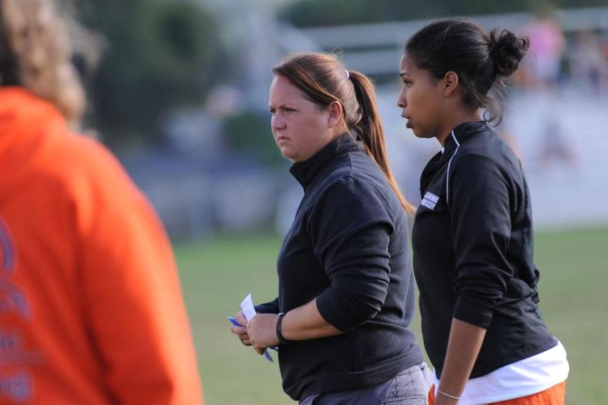 Lady Eagle Soccer Signs 13 Student-Athletes for 2011 Season