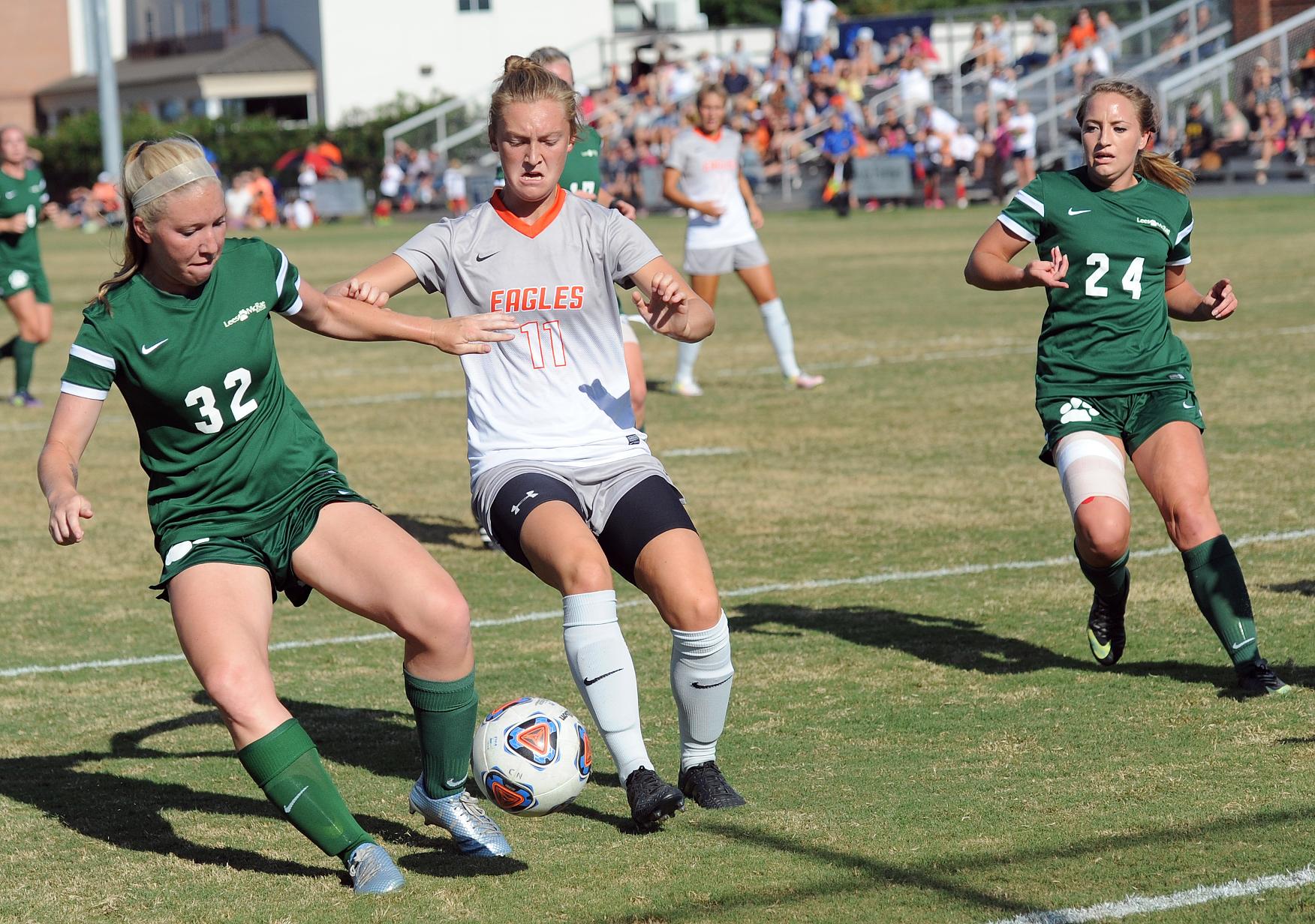 Lauren Wade Earns SAC Player of the Week Award