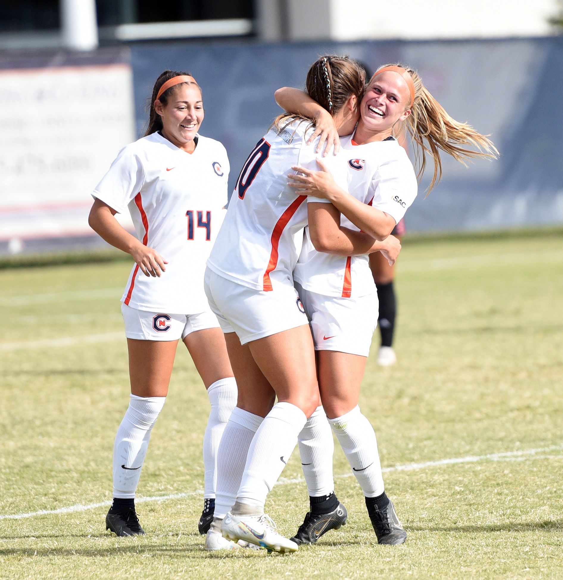 Three-seeded Eagles begin SAC tournament against Bulldogs